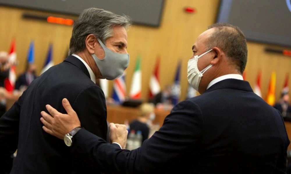 Πόλεμος στην Ουκρανία: Τηλεφωνική επικοινωνία Τσαβούσογλου-Μπλίνκεν